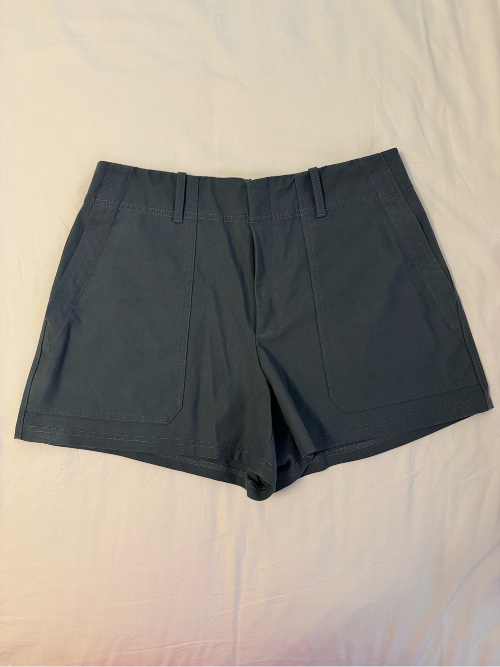 Women’s Athleta Skyline High Rise Tailored 4" Short in Slate Gray